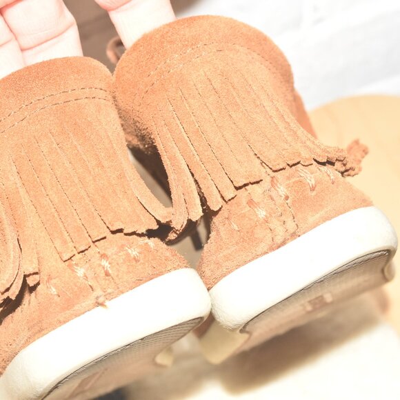 MINNETONKA Venice Western Bootie Suede Fringe Moccasin Shoes Size 8 - Picture 4 of 5